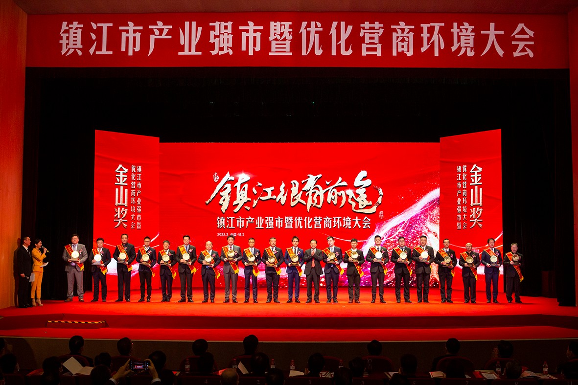 吳群 1.jpg